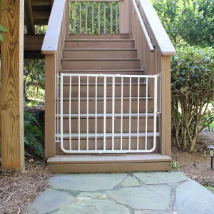 Stairway Pet Gate - Cardinal Stairway Special Pet Gate -Adjustable from 27" to 42"