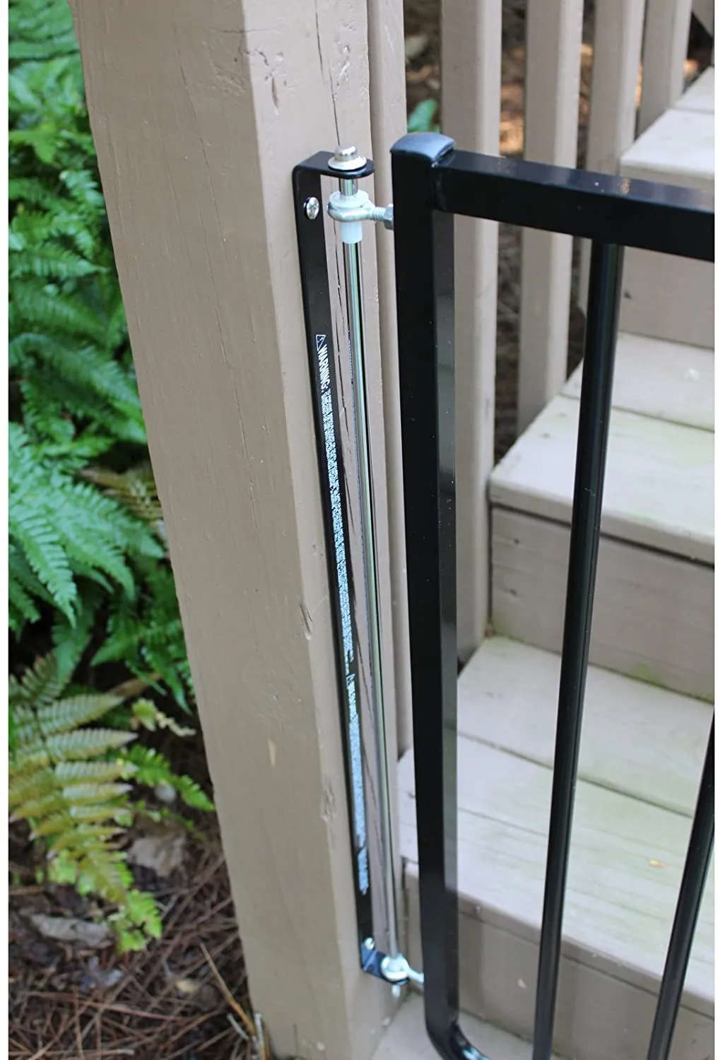 Stairway Pet Gate - Cardinal Stairway Special Pet Gate -Adjustable from 27" to 42"